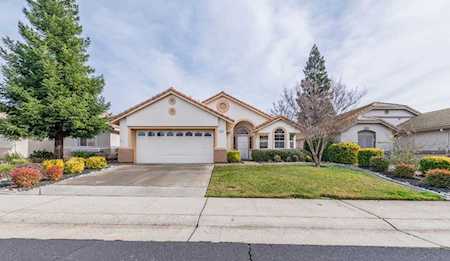 5320 Campcreek Loop Roseville, CA 95747