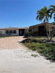 144 Tropical Shore Way Fort Myers Beach, FL 33931