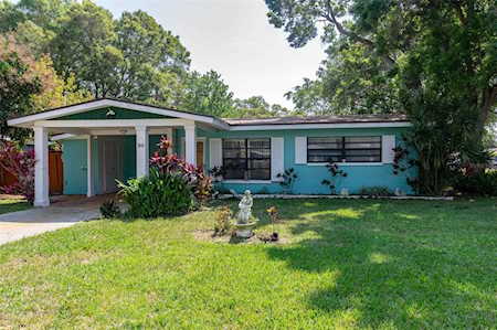 2842 Stratford Dr Largo, FL 33771