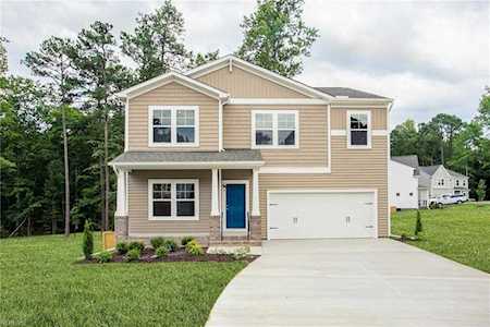 104 Stephens Ct Suffolk, VA 23434