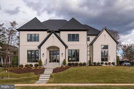 1819 Dalmation Dr Mclean, VA 22101