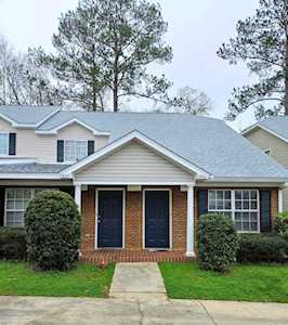 2738 W Tharpe St Tallahassee, FL 32303
