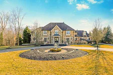 1581 Woodland Hall Drive Delaware, OH 43015