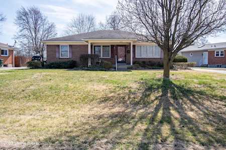 6117 Arlone Ct Louisville, KY 40216