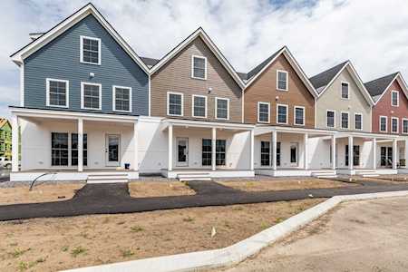 14 Pacer Way Scarborough, ME 04074