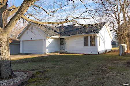 206 E Butternut St Elmwood, IL 61529