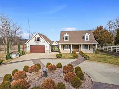 3645 Baumgartner Rd St Louis, MO 63129