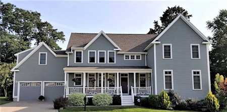 13 Carriage Lane Wakefield, MA 01880