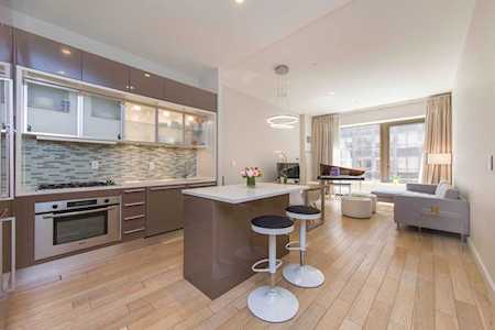 75 Wall St #22P New York, NY 10005