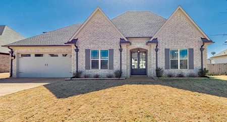 35 Pine Valley Dr Oakland, TN 38060