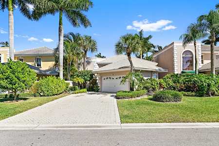 8012 Travlers Tree Drive Boca Raton, FL 33433