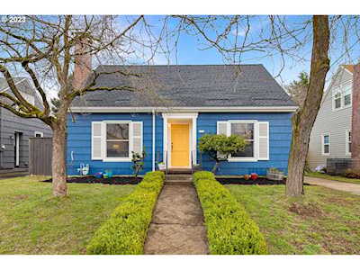 6104 N Detroit AVE Portland, OR 97217