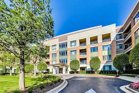 1000 Village Center Dr #409 Burr Ridge, IL 60527