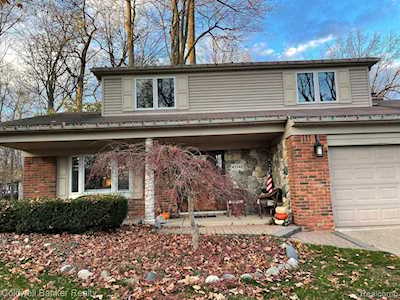 43740 Westridge Ln Novi, MI 48167