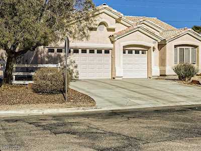 10328 Gilespie St Las Vegas, NV 89183