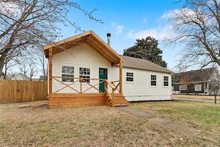 607 SE C St Bentonville, AR 72712