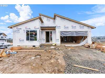 1402 W 16th AVE La Center, WA 98629