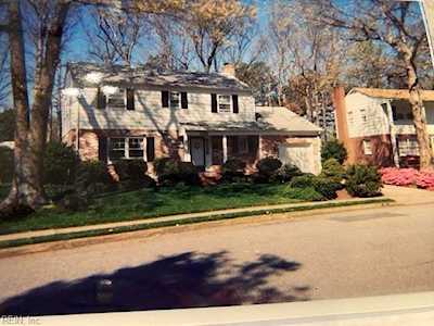 109 Artillery Rd Hampton, VA 23669