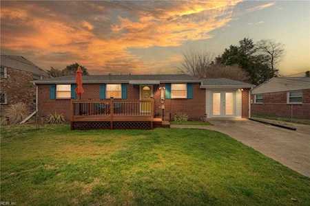 2214 Mcsweeney Circle Hampton, VA 23663