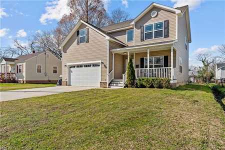 43 Cavalier Rd Hampton, VA 23669