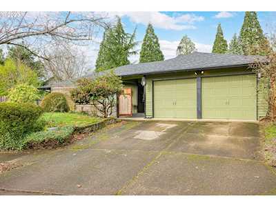 5587 NW Edgebrook PL Portland, OR 97229