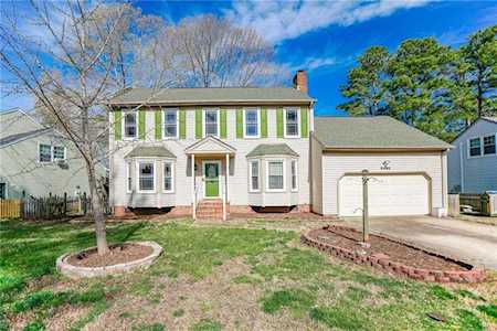 2481 Hunts Neck Trl Virginia Beach, VA 23456