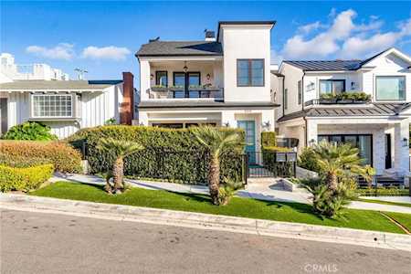 404 Heliotrope Ave Corona Del Mar, CA 92625