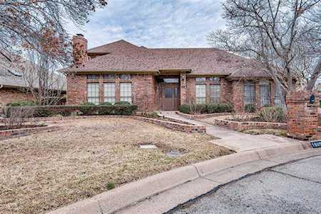 1905 Wareham Court Arlington, TX 76017