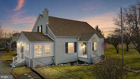 12097 Winchester Ave Bunker Hill, WV 25413