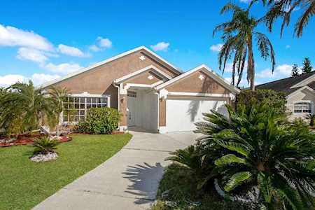 100 Lady Diana Dr Davenport, FL 33837