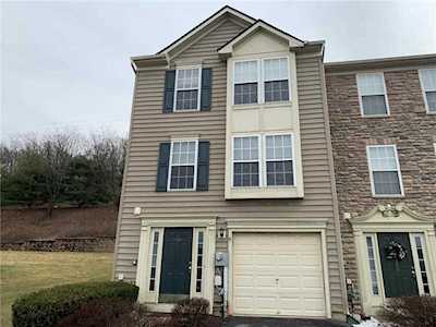 152 Knollwood Dr Easton, PA 18042