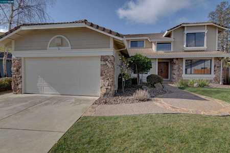 5402 Rock Creek Ct Concord, CA 94521