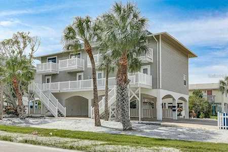 3402 6th Ave #1 Holmes Beach, FL 34217
