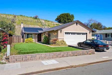 10236 Avenida De La Cantina San Diego, CA 92129