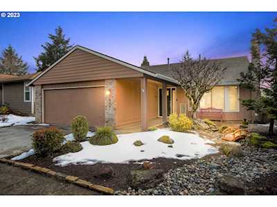 2501 SE Balboa DR Vancouver, WA 98683