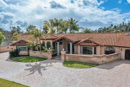 1129 Sugarbush Drive Vista, CA 92084