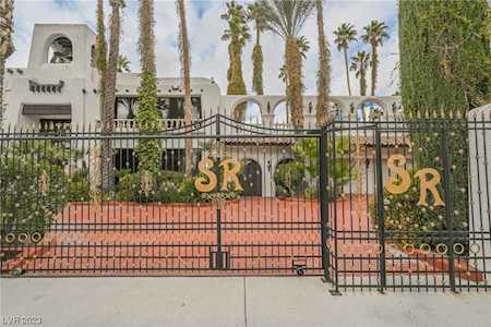 1639 Valley Dr Las Vegas, NV 89108