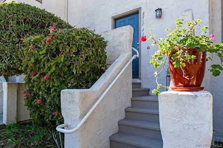 8460 Via Sonoma #43 La Jolla, CA 92037