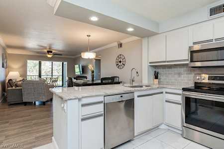 228 Fox Glen Dr #3210 Naples, FL 34104