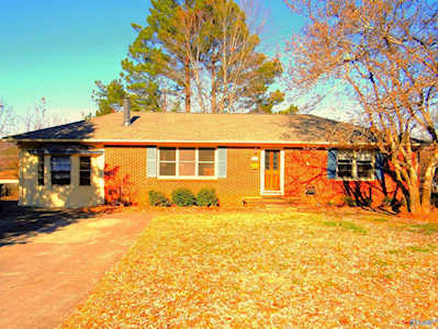 1907 NE Melbourne Avenue Huntsville, AL 35801