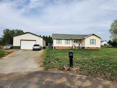 170 Country Ln Mooresville, NC 28115