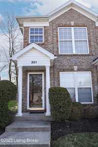 6019 Wooded Creek Dr #201 Louisville, KY 40291