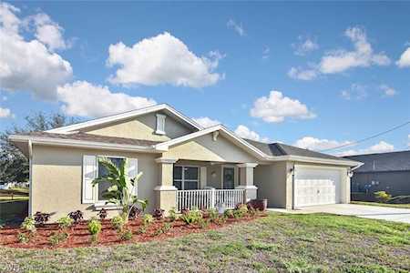 857 Rue Labeau Circle Fort Myers, FL 33913