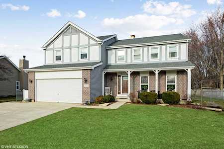 132 Sandalwood Ln Bolingbrook, IL 60440