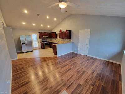 4913 Erskine St Virginia Beach, VA 23462