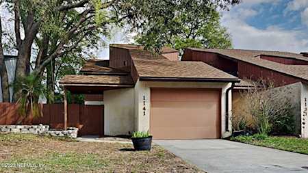 1141 Romaine CIR E Jacksonville, FL 32225