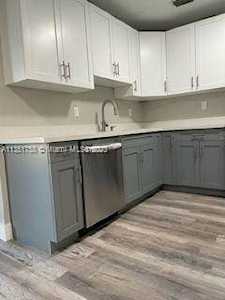 2750 NW 16th Ct Fort Lauderdale, FL 33311