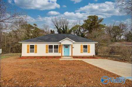 6020 Normal Heights Circle Huntsville, AL 35810