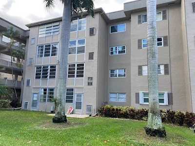2300 NE 1st Ln #201 Boynton Beach, FL 33435