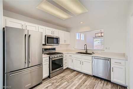 2916 Fitzroy Dr Las Vegas, NV 89134